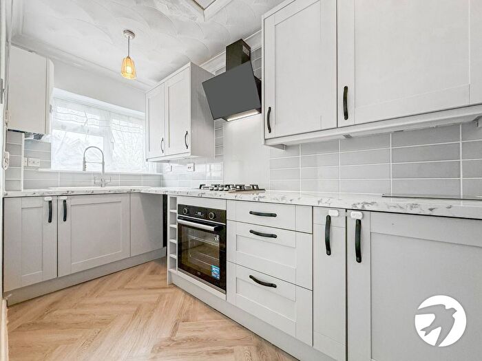 1 Bedroom Maisonette To Rent In Horsted Avenue, Chatham, Kent, ME4