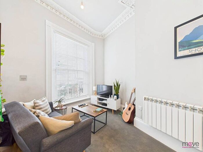 1 Bedroom Flat To Rent In Clarence Street, Cheltenham, GL50