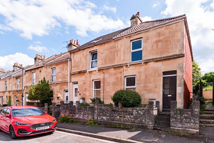 2 Bedroom End Terrace House For Sale In Highland Road, Bath, BA2