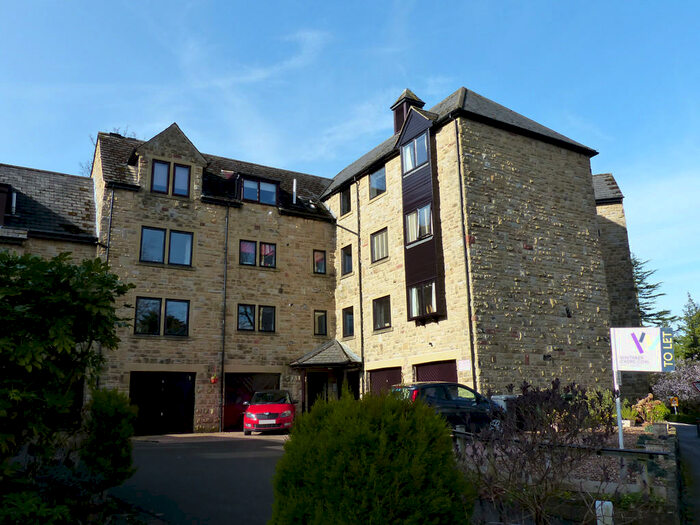 2 Bedroom Apartment To Rent In Tarn Court, Ilkley, LS29