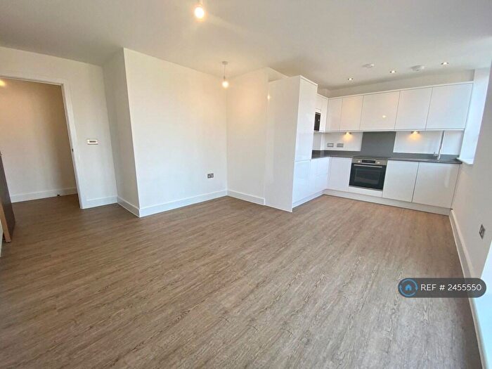 1 Bedroom Flat To Rent In Walton Apartments, Sale, M33