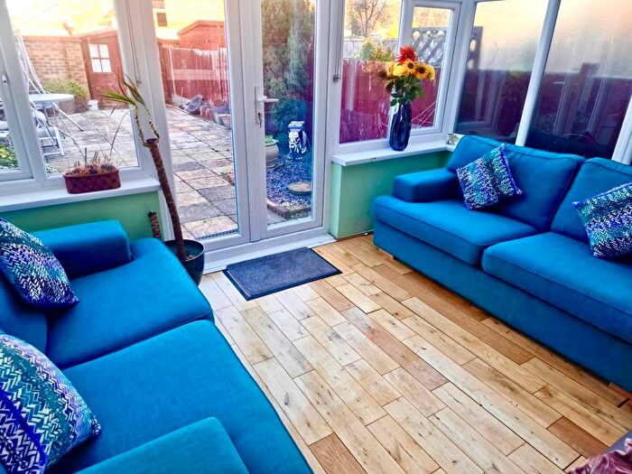 2 Bedroom End Of Terrace House To Rent In Cheshire Close, London, E17