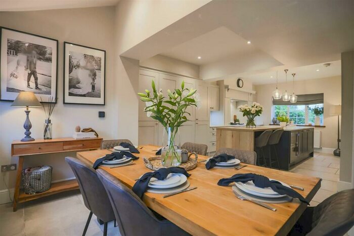 3 Bedroom Semi-Detached House For Sale In Sabden Road, Padiham, BB12