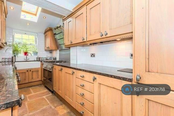 3 Bedroom Terraced House To Rent In Gregson Lane, Preston, PR5