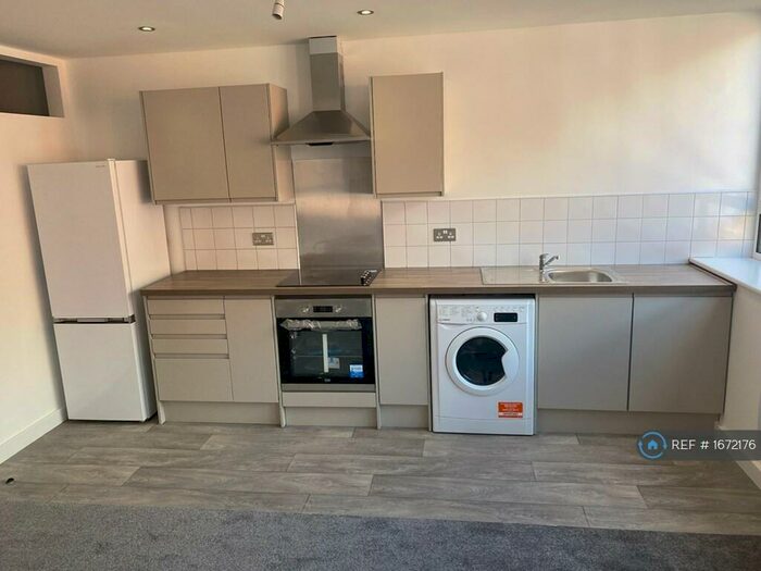 1 Bedroom Flat To Rent In Church Street, Mansfield, NG18