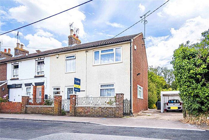 3 Bedroom End Of Terrace House For Sale In Northall Road, Eaton Bray, Bedfordshire, LU6