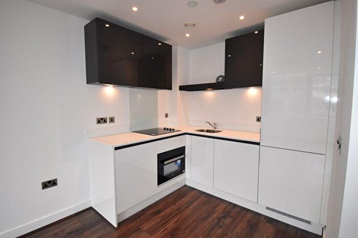 1 Bedroom Flat To Rent In St Floor, Churchill Place, Churchill Way, Basingstoke, RG21