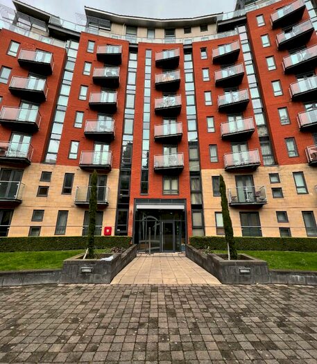 1 Bedroom Flat To Rent In Gotts Road, Leeds, West Yorkshire, LS12