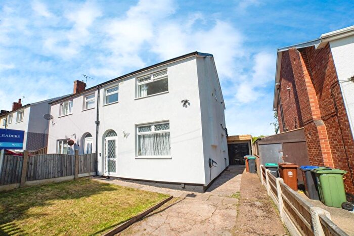 3 Bedroom Semi-Detached House For Sale In Grange Avenue, Mansfield, NG18