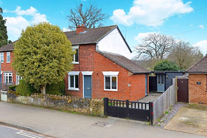 2 Bedroom Property To Rent In Summers Road, Godalming, GU7