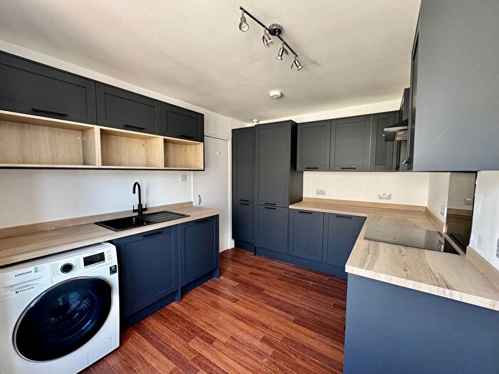 2 Bedroom Flat To Rent In Holburn Street, Aberdeen, AB10