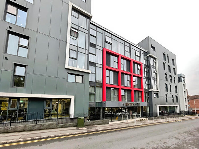 Studio To Rent In Dumfries Street, Luton, Bedfordshire, LU1