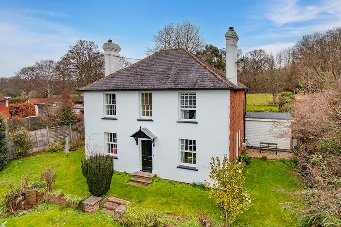 4 Bedroom Detached House For Sale In Woodmans Green Road, Whatlington, Battle, TN33