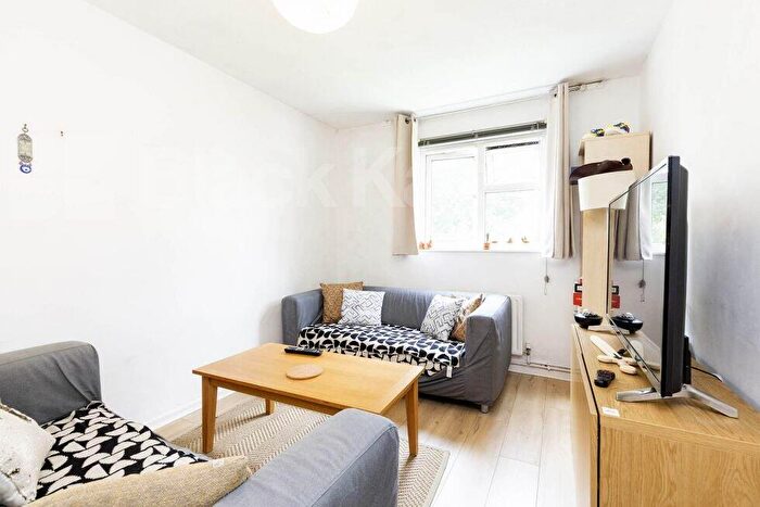 2 Bedroom Flat To Rent In Hartham Road, Caledonian Road, N7