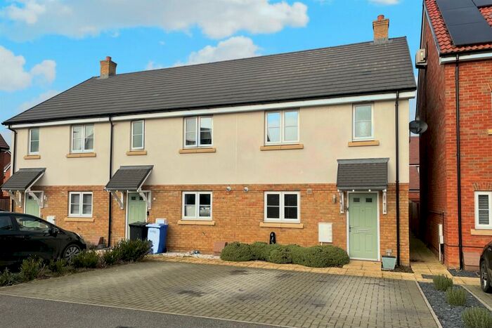 3 Bedroom End Of Terrace House For Sale In Mace Road, Mildenhall, Bury St. Edmunds, IP28