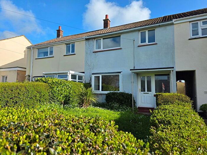 3 Bedroom Property To Rent In Grenville Avenue, Torquay, TQ2