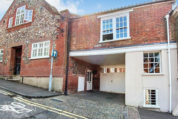 2 Bedroom Town House To Rent In Red Poll Terrace, Cow Hill, Norwich, NR2