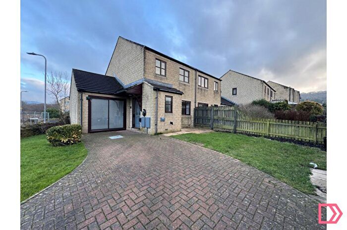 4 Bedroom Semi-Detached House To Rent In Ings Road, Steeton, Keighley, West Yorkshire, BD20