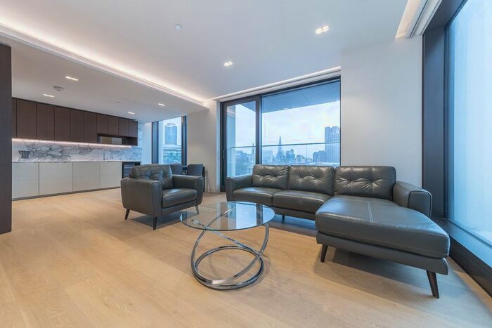 2 Bedroom Flat To Rent In Casson Square, London, SE1