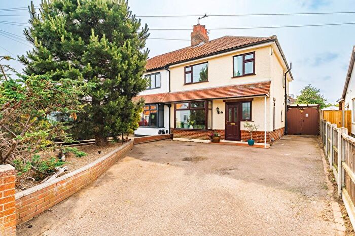 3 Bedroom Semi Detached House For Sale In Blackwell Avenue, Sprowston, NR7