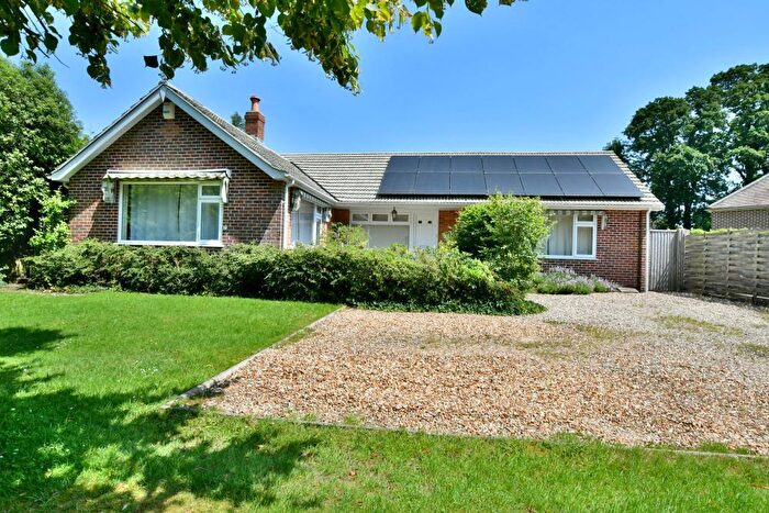4 Bedroom Detached Bungalow For Sale In Bells Drive, Giddylake, Wimborne, BH21
