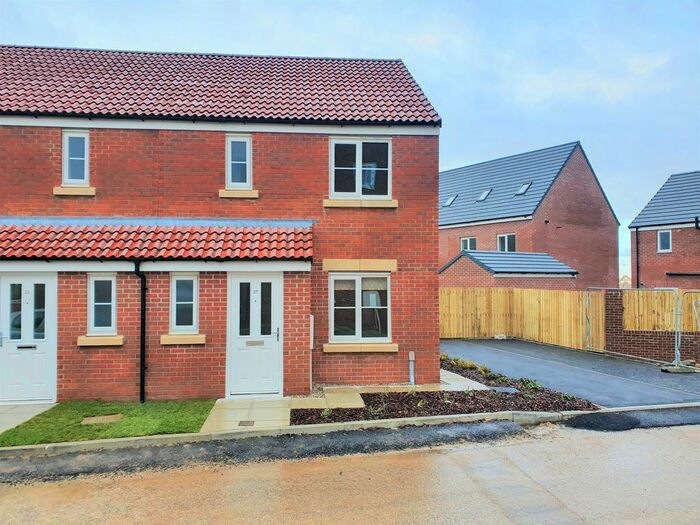 3 Bedroom Semi-Detached House To Rent In Ribblehead Road, Harrogate, HG3