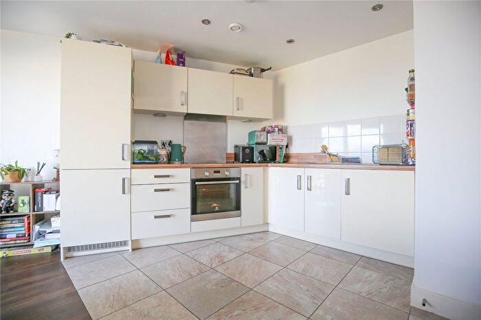 1 Bedroom Flat For Sale In College Road, Bishopston, Bristol, BS7