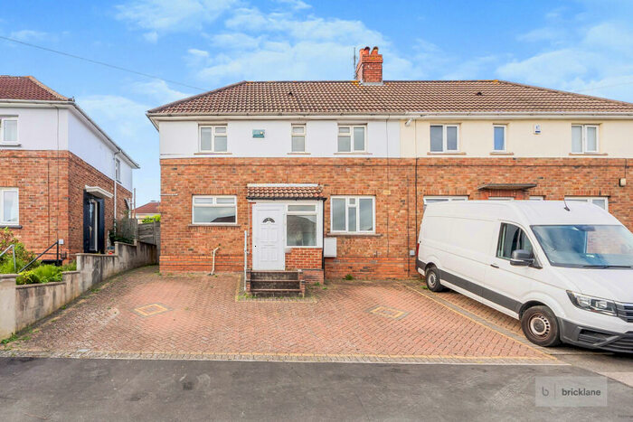 3 Bedroom House To Rent In Springleaze, Knowle, BS4