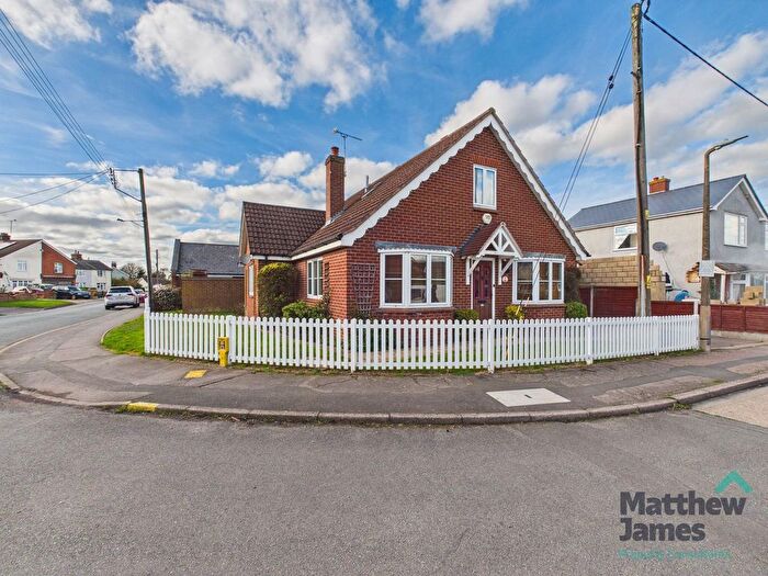 3 Bedroom Detached Bungalow To Rent In Elwin Road, Tiptree, CO5