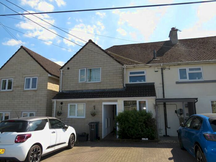 1 Bedroom Flat To Rent In Dickens Avenue, Corsham, SN13