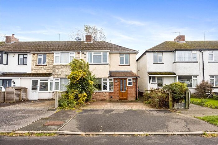 3 Bedroom Semi Detached House For Sale In North Farm Road, Lancing, West Sussex, BN15