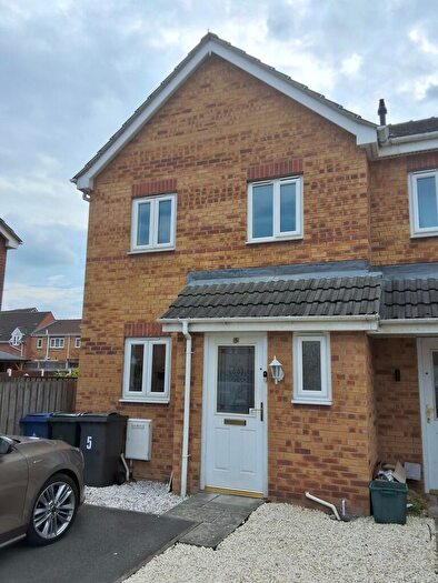 3 Bedroom End Of Terrace House To Rent In Haller Close, Armthorpe, Doncaster, DN3