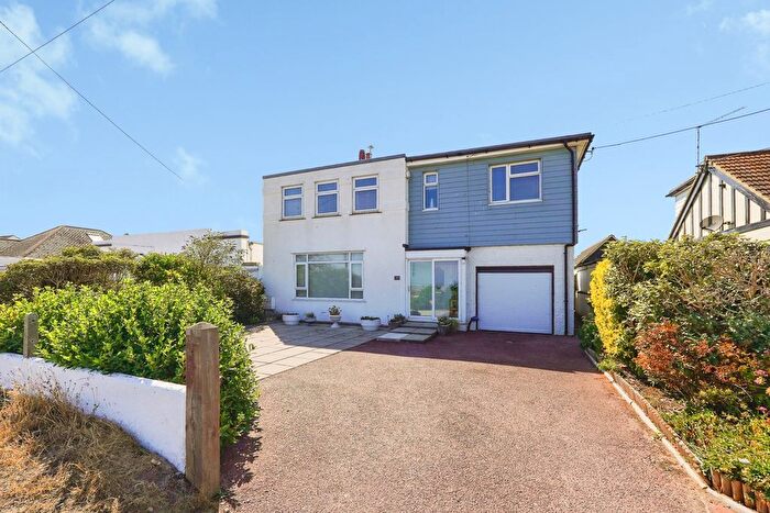 4 Bedroom Detached House For Sale In The Parade, Greatstone, New Romney, Kent, TN28