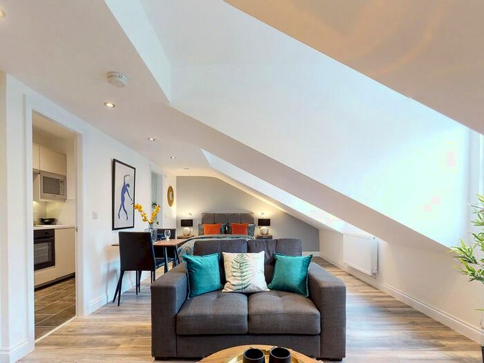 Studio To Rent In Apt, Hyde Terrace #, LS2