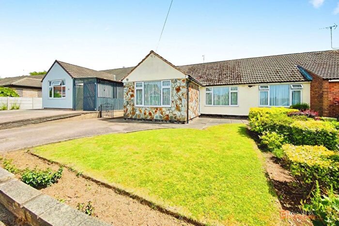 3 Bedroom Semi-detached Bungalow For Sale In Alexandra Street, Thurmaston, Leicester, LE4