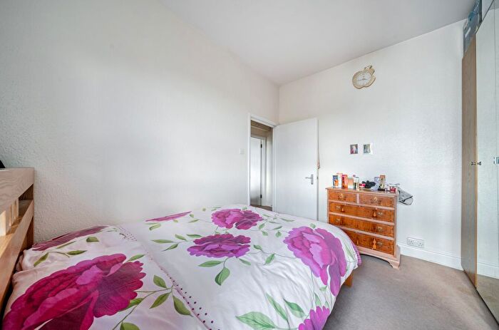 1 Bedroom Flat For Sale In Tweedy Road, Bromley, BR1