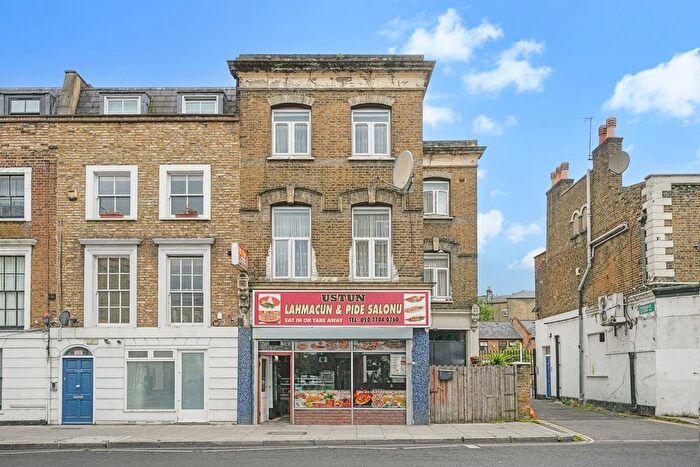 3 Bedroom Property For Sale In Green Lanes, Hackney, London, Greater London, N16