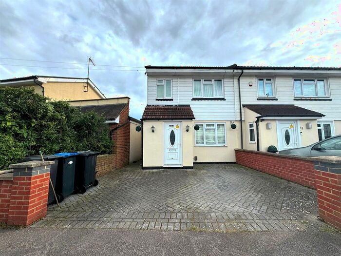 2 Bedroom End Of Terrace House To Rent In Marrilyne Avenue, Enfield, EN3