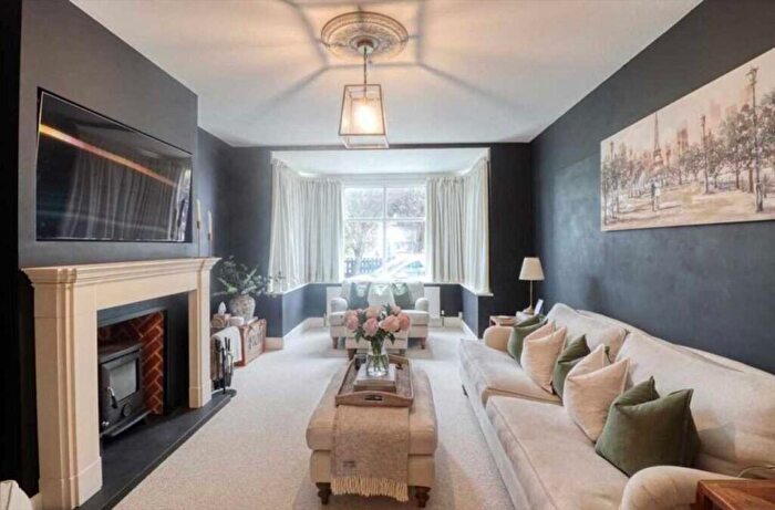 4 Bedroom Detached House For Sale In Frinton Road, Holland On Sea, CO15