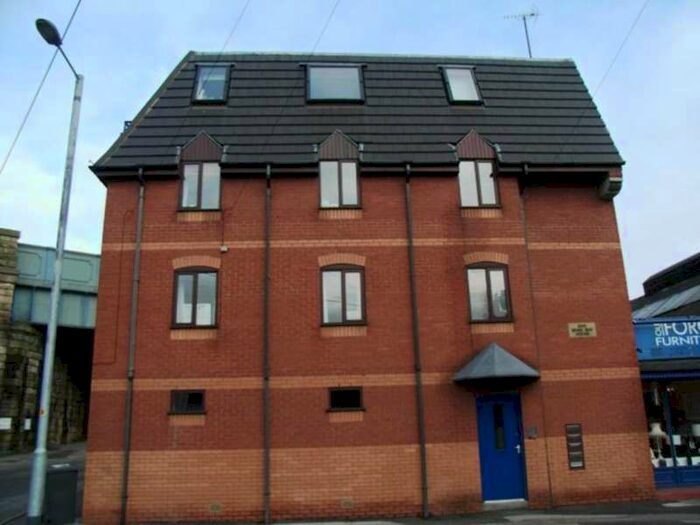 1 Bedroom Apartment To Rent In Waterloo Road, Stalybridge, SK15