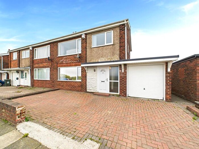 3 Bedroom Semi Detached House To Rent In Park Lane, Shiremoor, NE27
