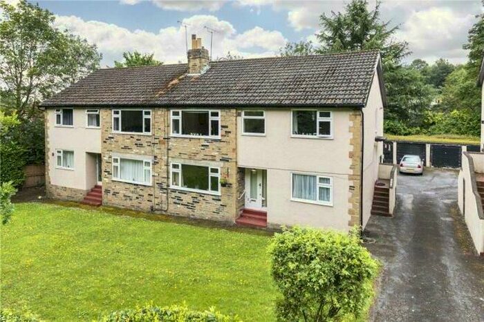 3 Bedroom Flat To Rent In Wetherby Road, Leeds, West Yorkshire, Uk, LS8