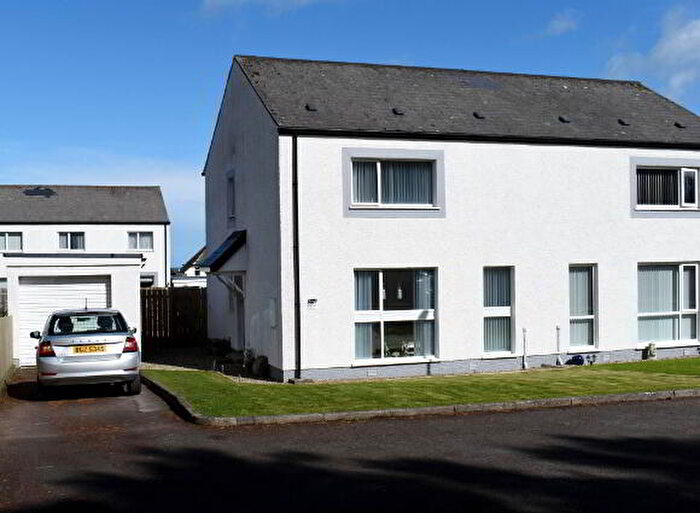 3 Bedroom Semi-Detached House For Sale In Woburn Drive, Newtownards, BT22