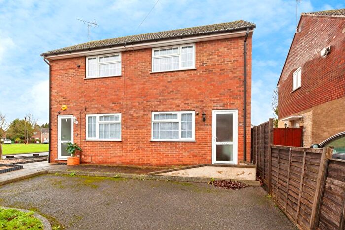 1 Bedroom Maisonette For Sale In The Normans, Slough, SL2