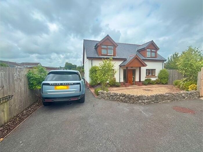 3 Bedroom Detached House For Sale In Clos Cae Bach, Dafen, Llanelli, SA14