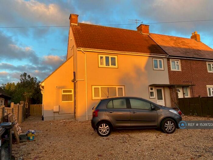 6 Bedroom End Of Terrace House To Rent In Roycroft Road, Filton, Bristol, BS34