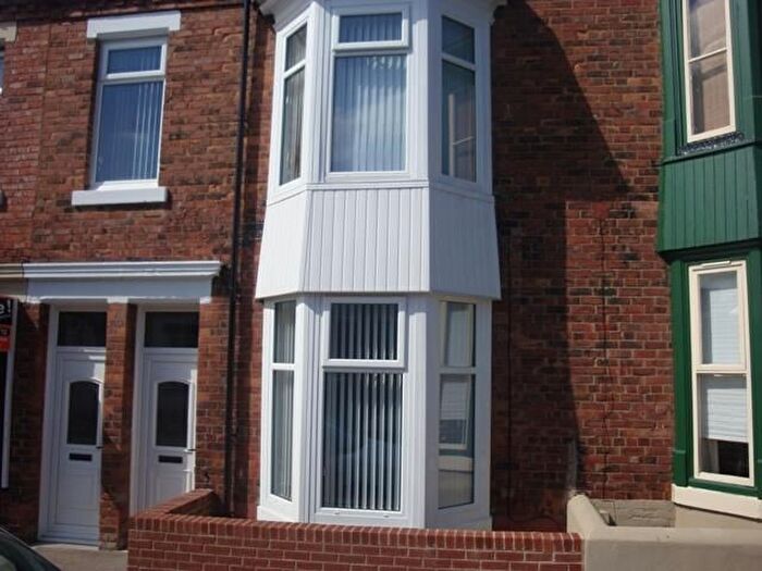 3 Bedroom Flat To Rent In Hyde Street, South Shields, NE33