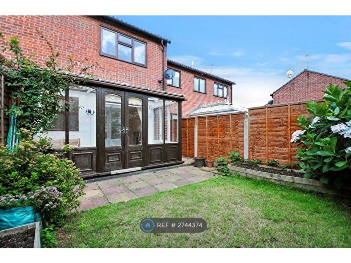 2 Bedroom Terraced House To Rent In Corfield Street, London, E2