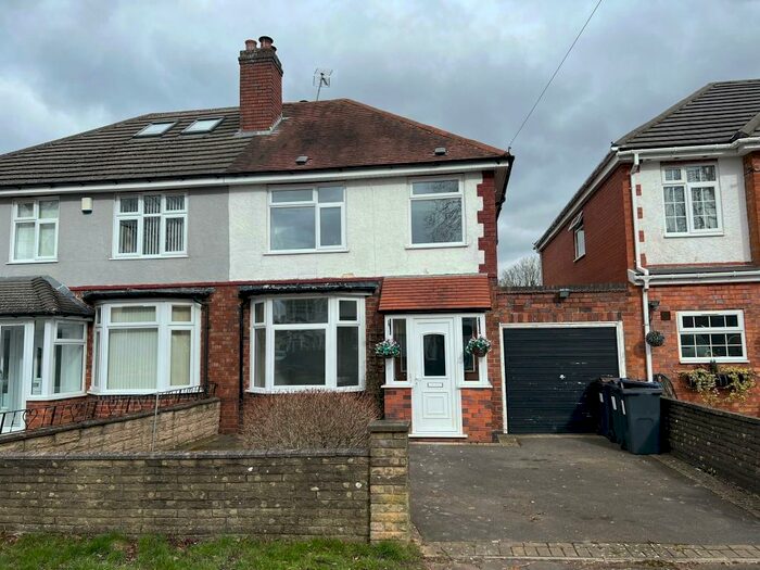 3 Bedroom Semi-Detached House To Rent In Scribers Lane, B28