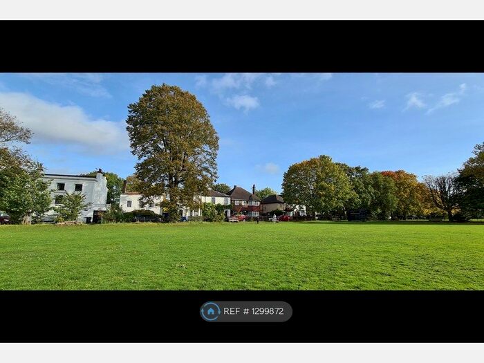 4 Bedroom Detached House To Rent In Cricket Green, Mitcham CR4